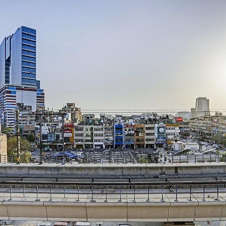 Super Hotel O Metro Inn Near Worlds Of Wonder Kālkāji Devi 외부 사진