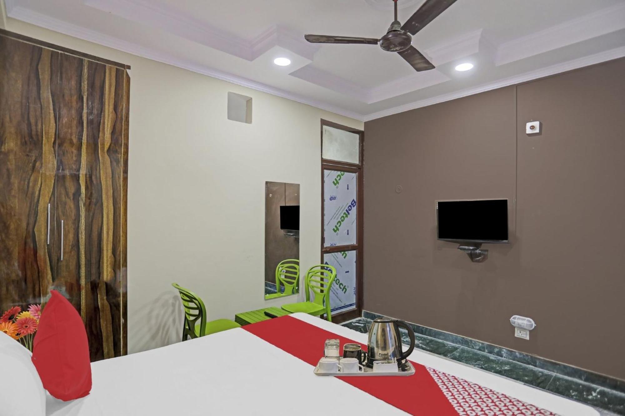 Super Hotel O Metro Inn Near Worlds Of Wonder Kālkāji Devi 외부 사진